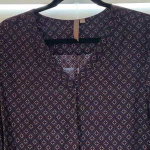 BRINA & EM Lemmy V-Neck Navy Geometric Long Roll Tab Sleeve Top Blouse